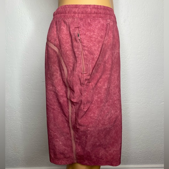 Lululemon WGVP Plum Pace Breaker Shorts 9" Lined Men's Size M - Picture 5 of 11